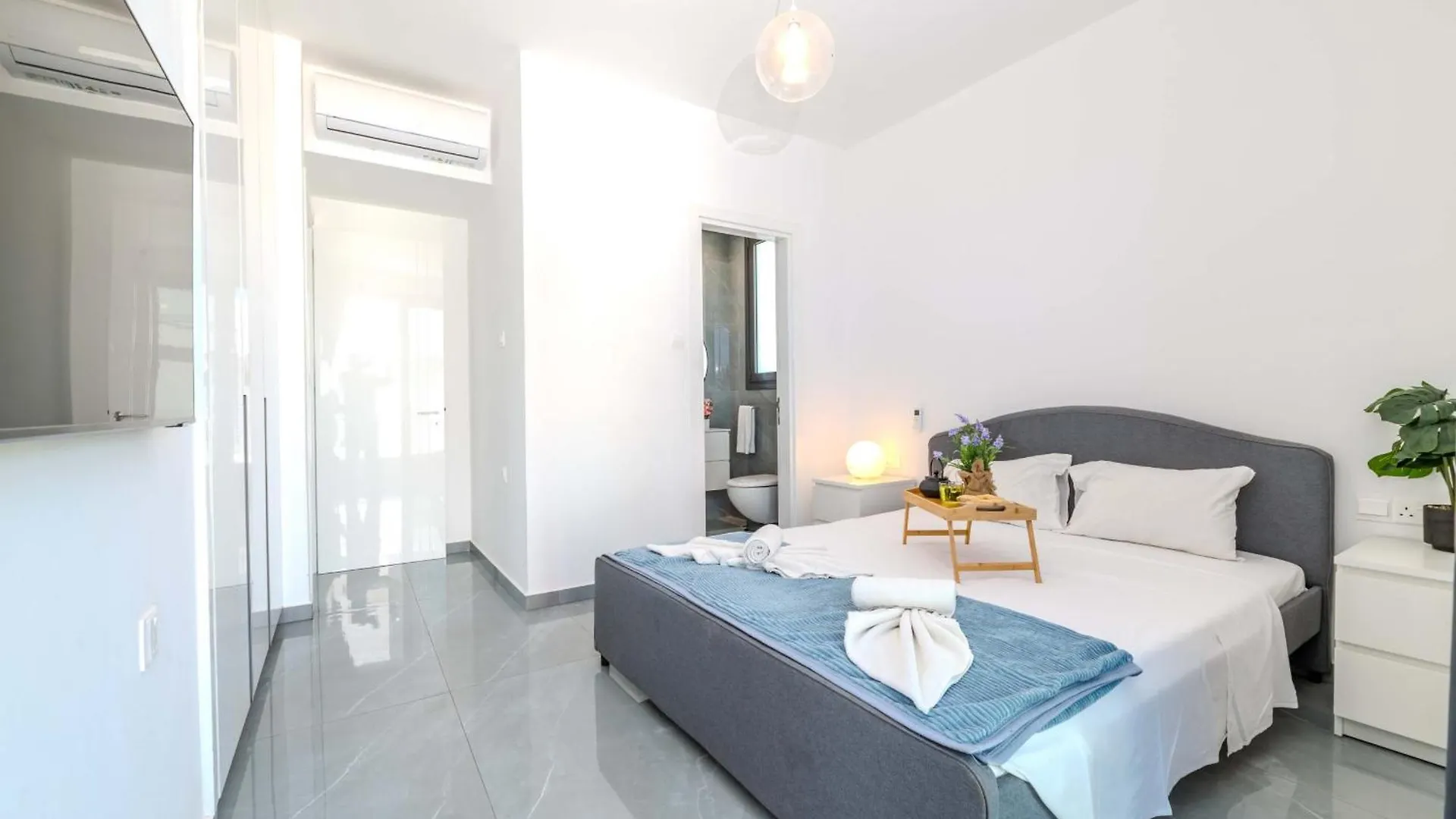 By The Beach - Aura Villa بروتاراس