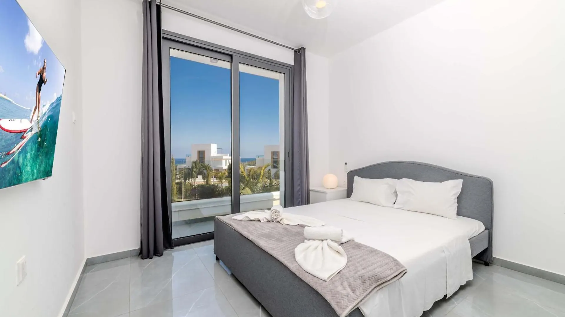 By The Beach - Aura Villa بروتاراس قبرص